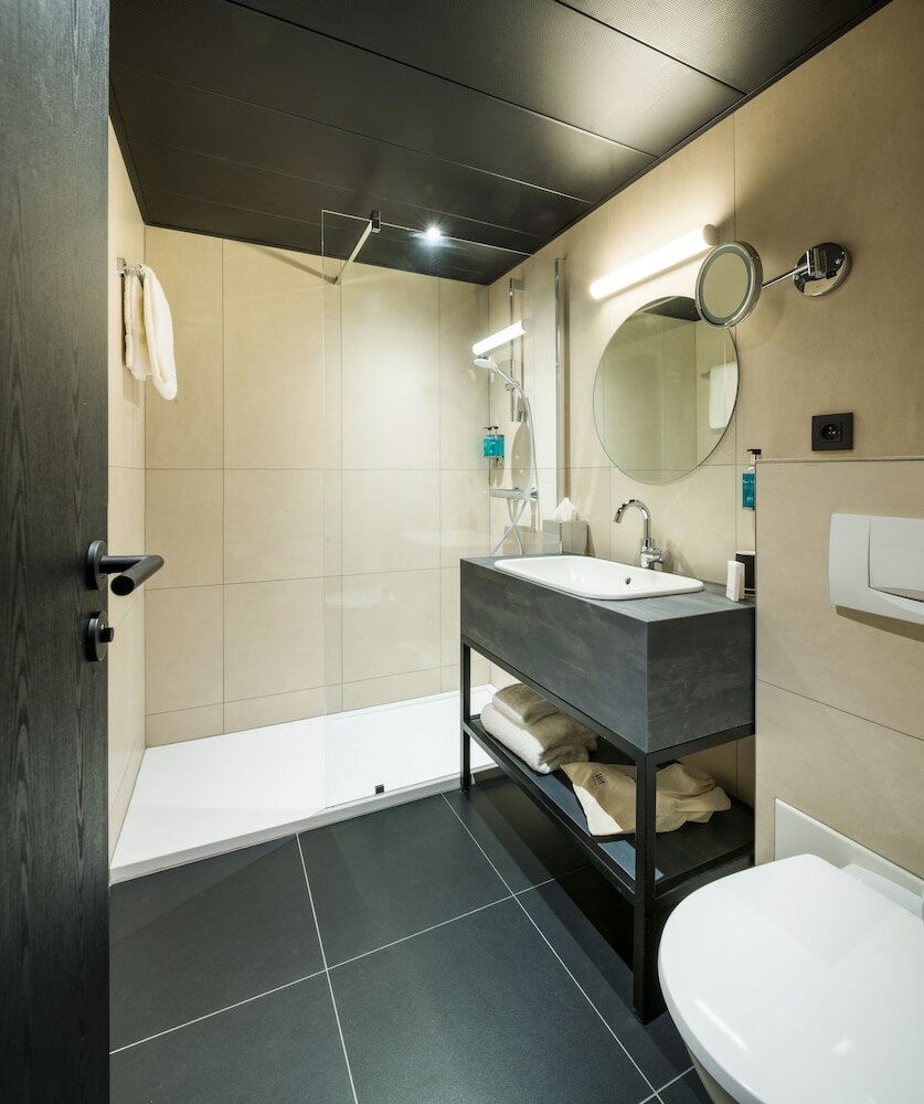 Фото Hotel Hubert Grand Place