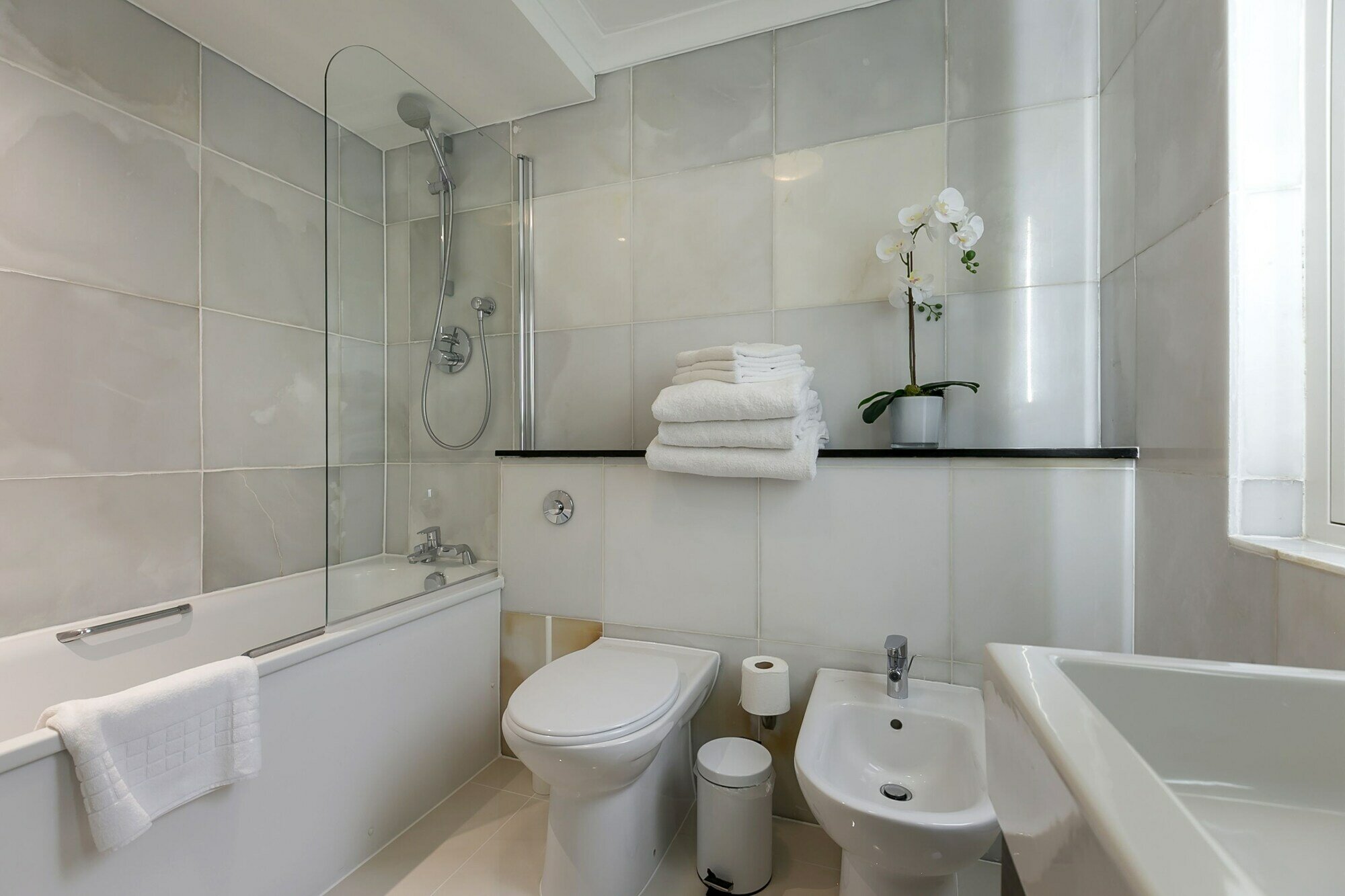 Фото Chilworth Court