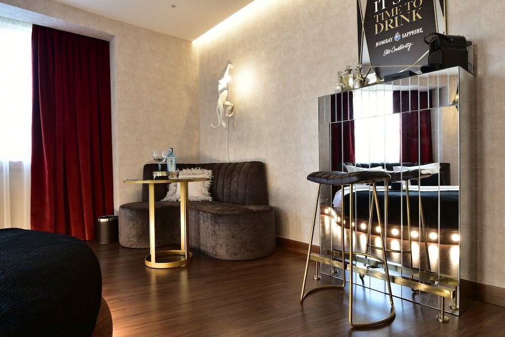 Фото Maxime Hotel