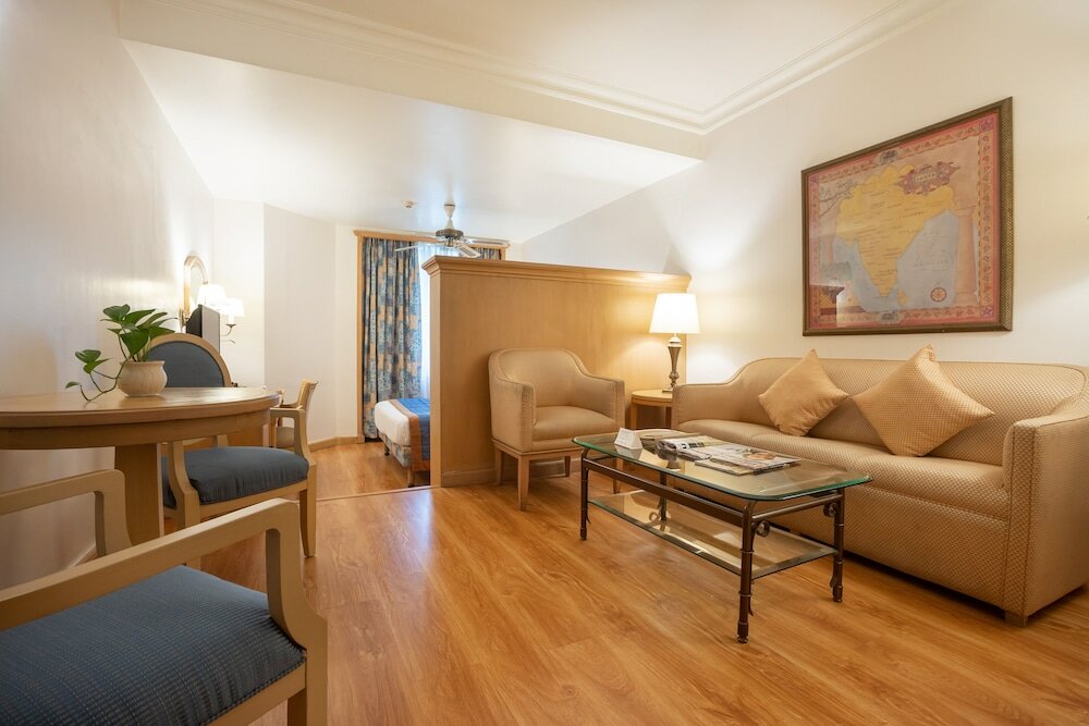 Фото The Orchid Hotel Mumbai Vile Parle