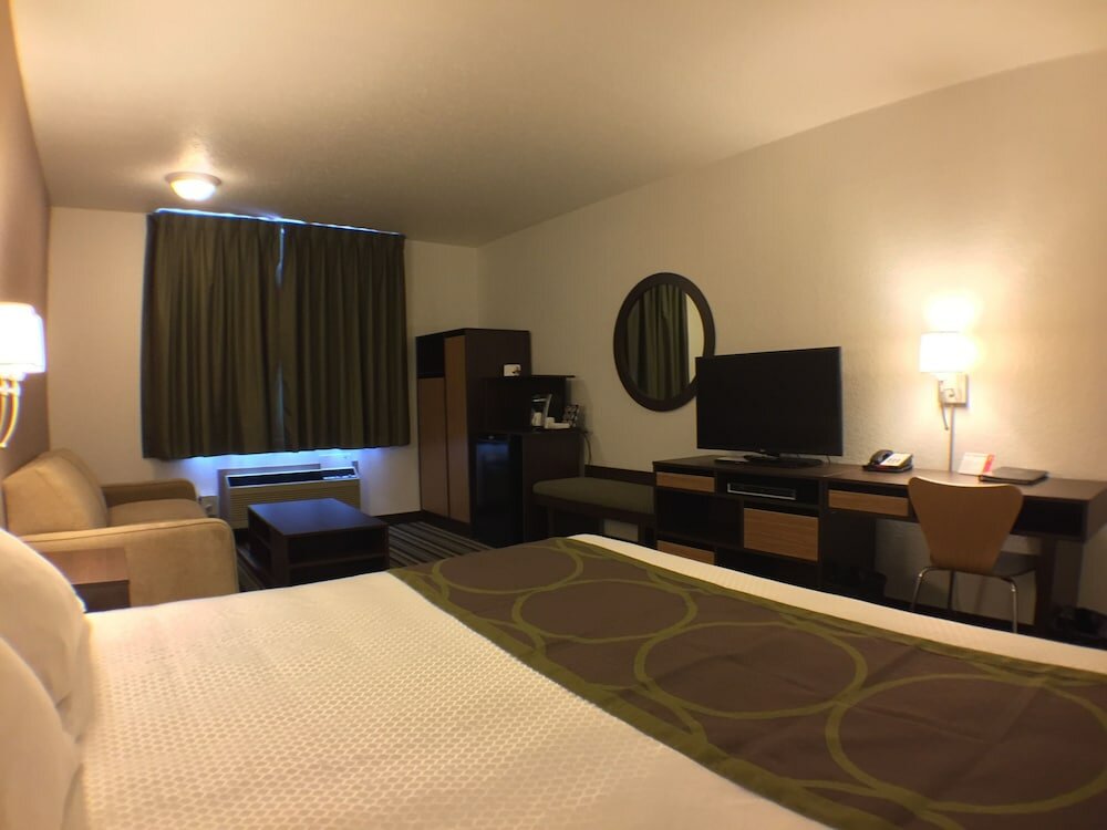 Фото Super 8 by Wyndham Kenora