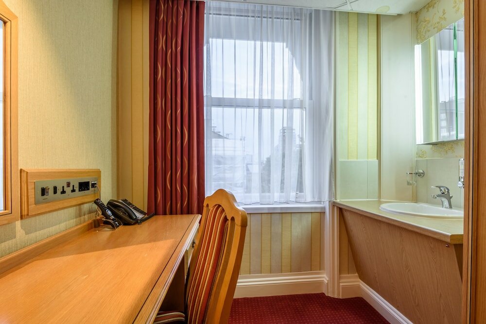 Фото Montana Hotel London