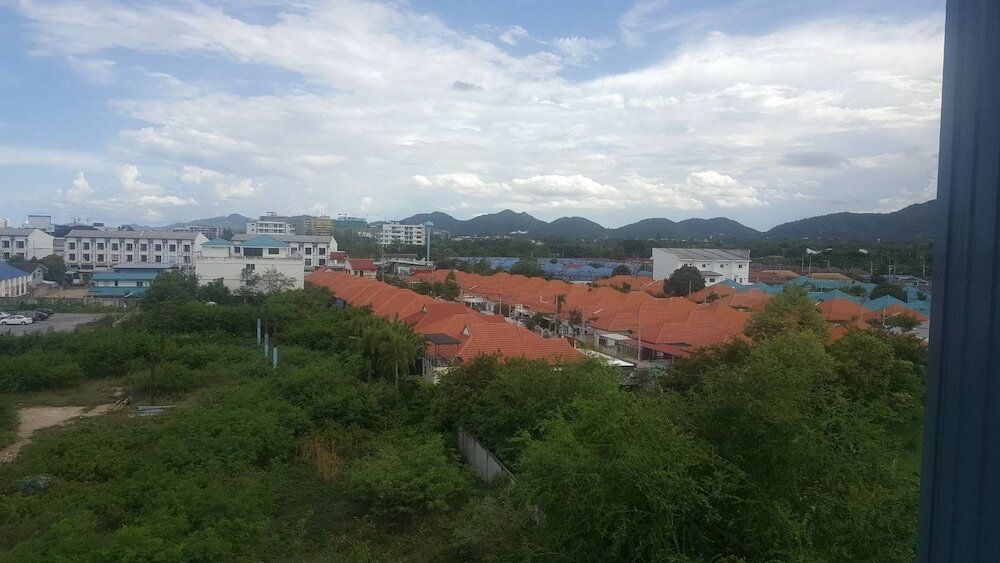 Фото Iyara Hua Hin Lodge