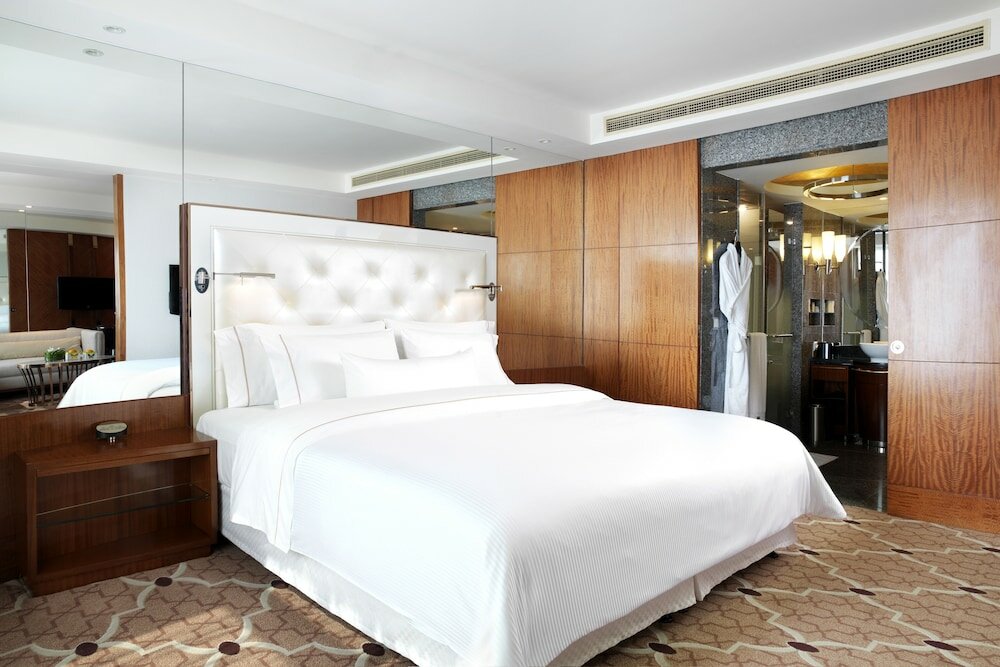 Фото The Westin Bund Center Shanghai