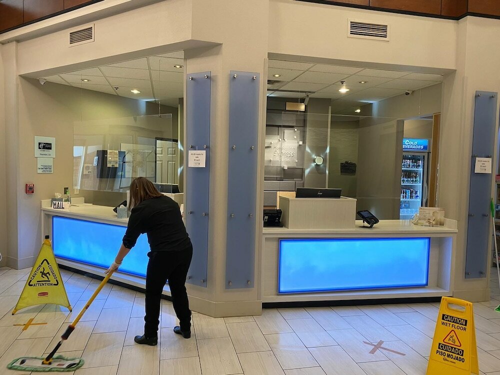 Фото Holiday Inn Express Hotel & Suites Denver North - Thornton, an Ihg Hotel