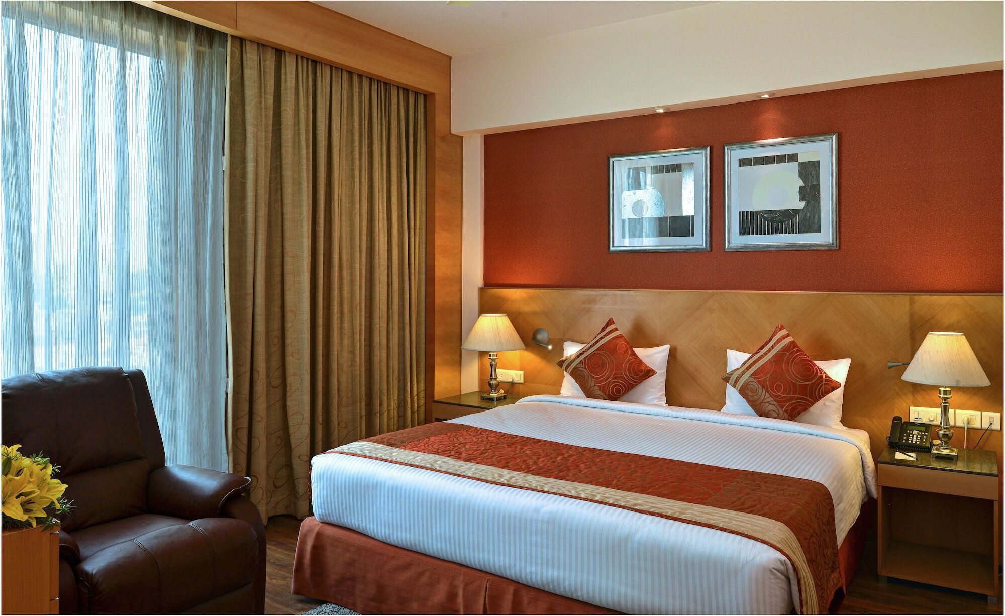 Фото Savoy Suites Manesar