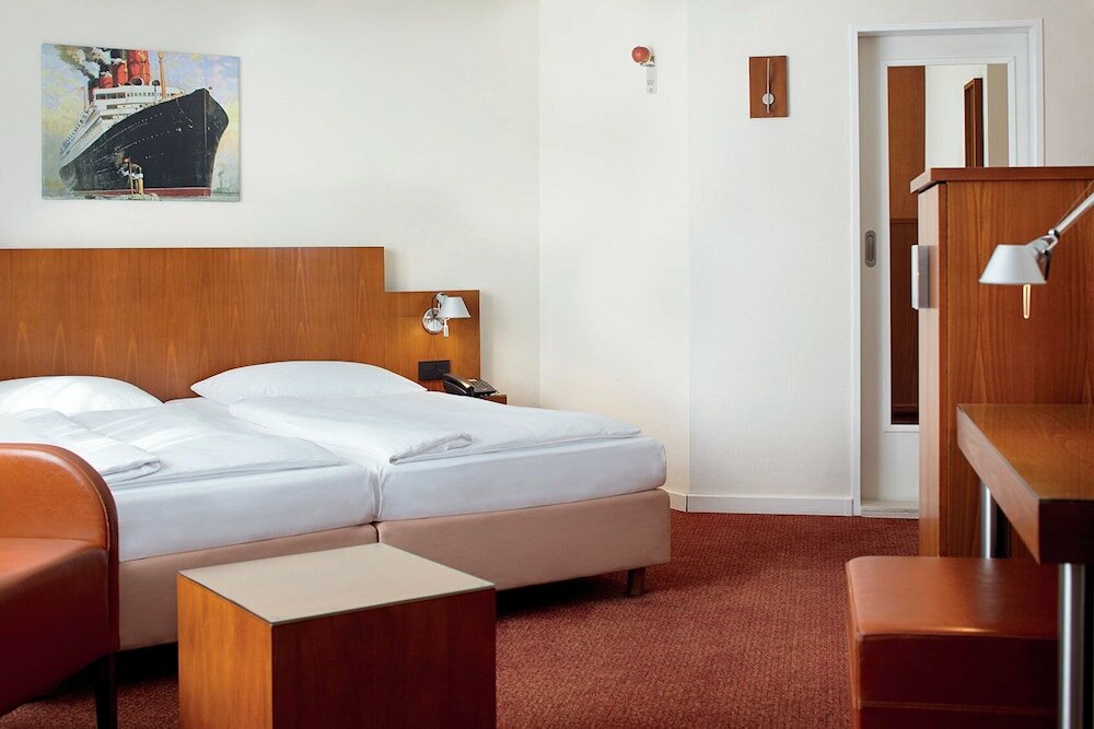Фото Hotel Hafen Hamburg