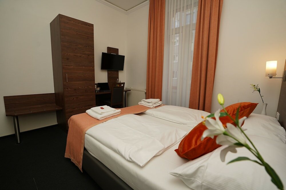 Фото Metro Hotel Frankfurt City by Trip Inn