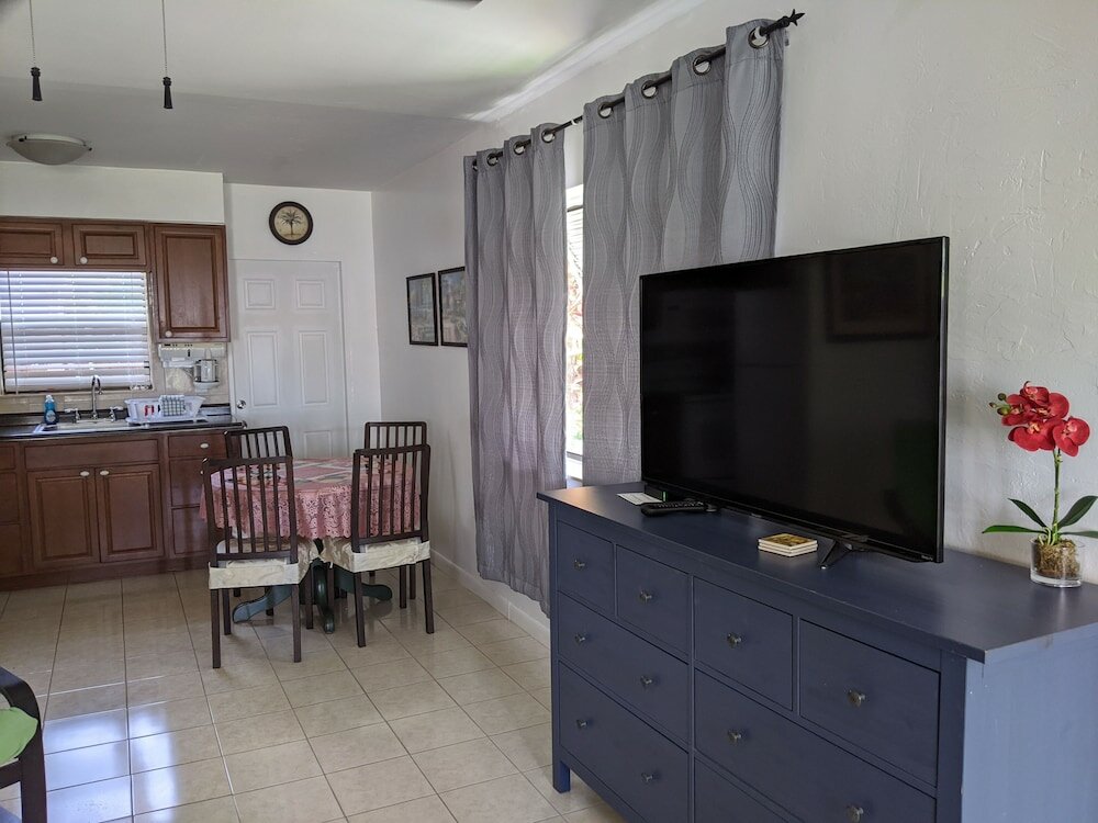 Фото Breakaway Inn