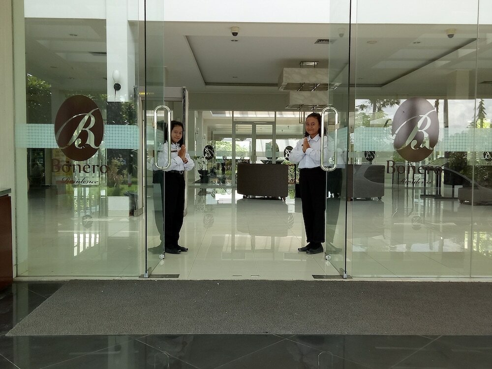 Фото Hotel Bonero Residence