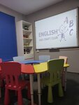 English and craft club (Akademika Knipovicha Street, 23), foreign language courses