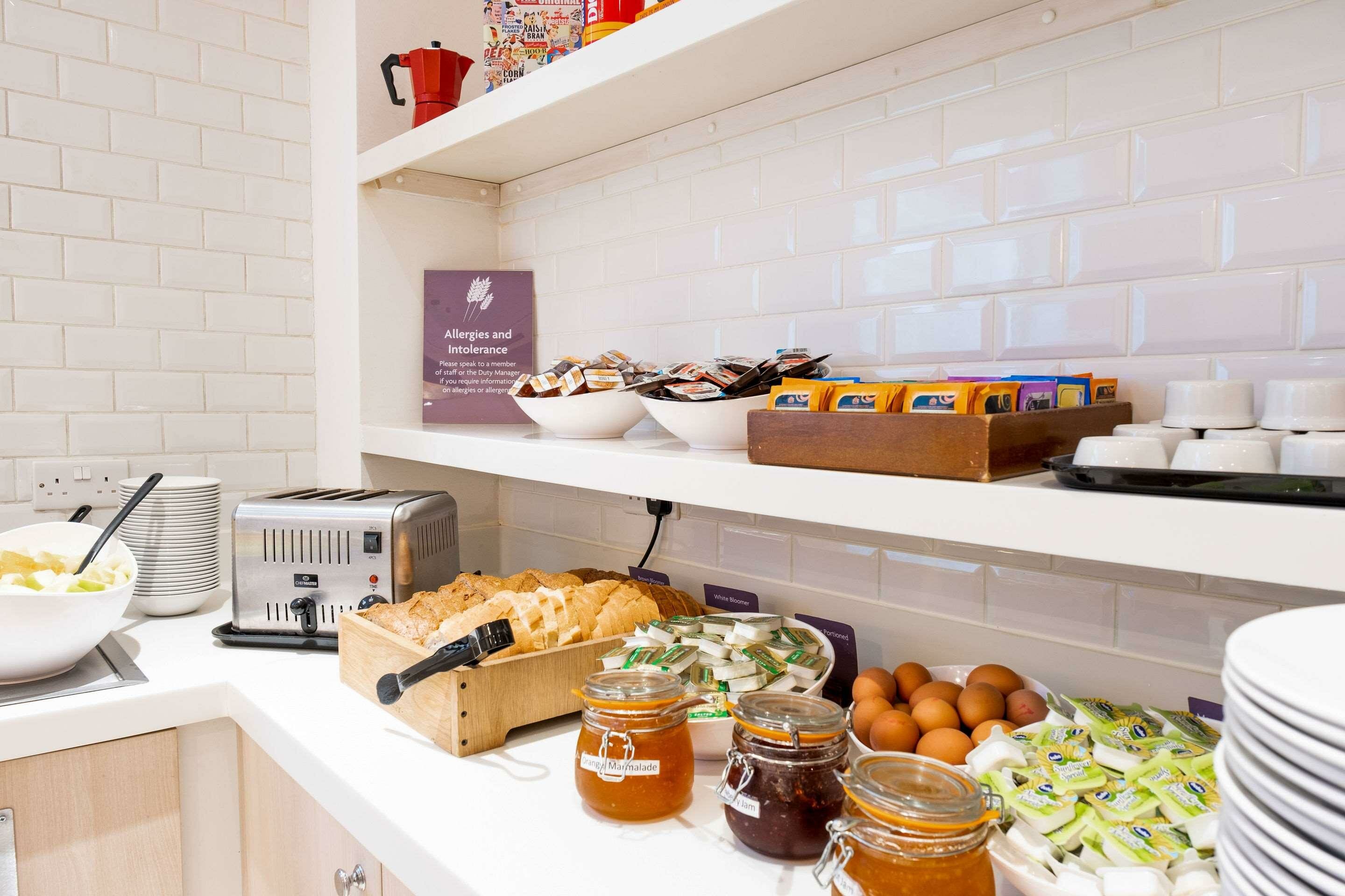 Фото Apartment Next to Victoria Station