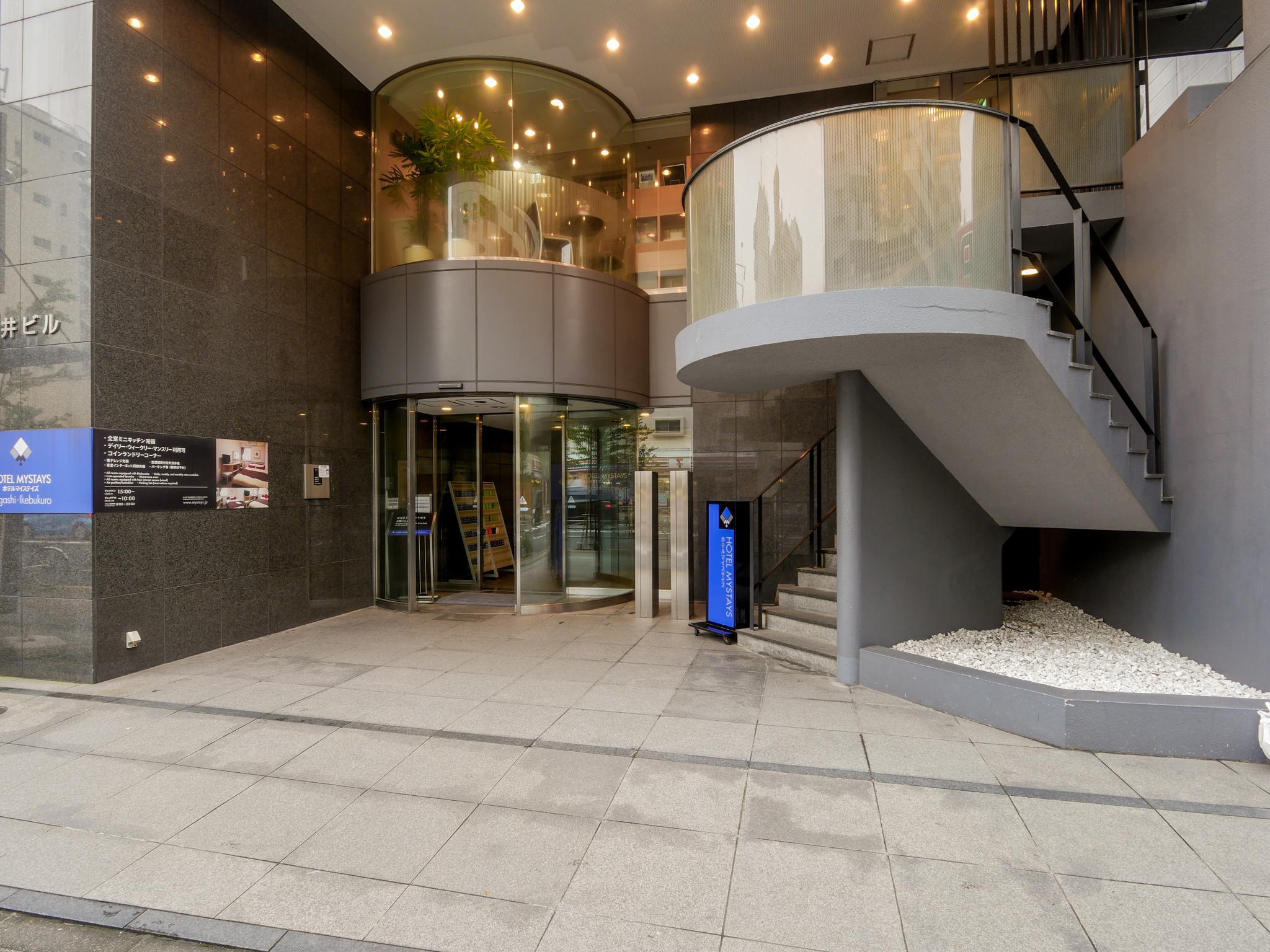Фото Hotel MyStays Higashi Ikebukuro