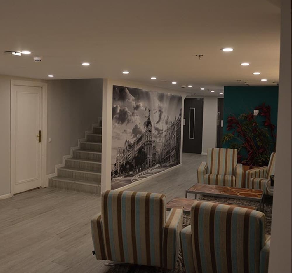 Фото Boutique Urban Madrid Genova