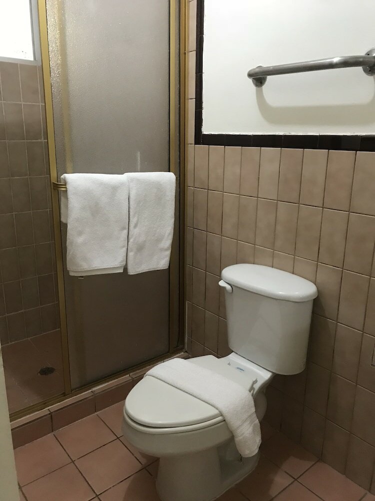 Фото Hotel Guillen Jr