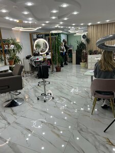 Sharm (ulitsa Zvereva, 3/1) ، صالون تجميل