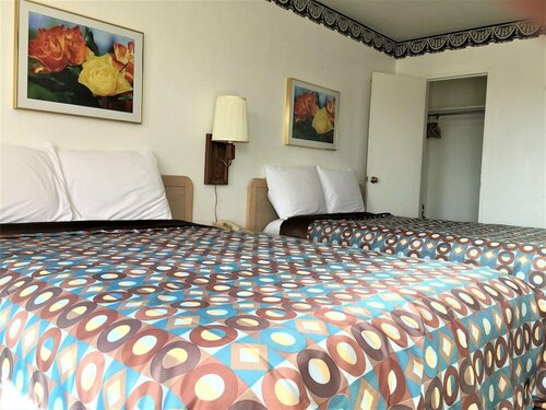 Гостиница Ramblin Rose Motel в Кингмане