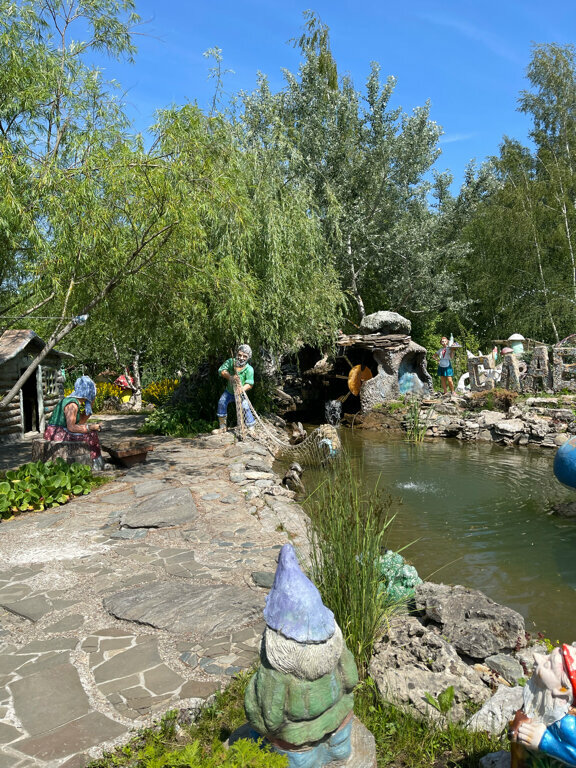 Genre sculpture Старик и золотая рыбка, Domodedovo, photo