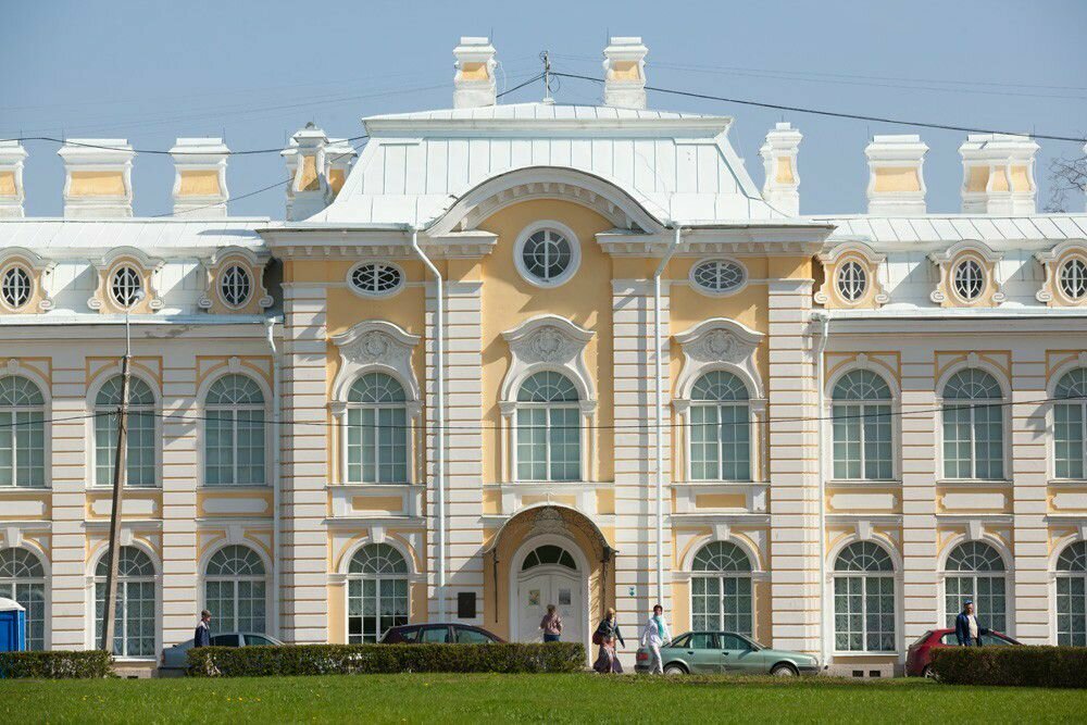 Музей семьи бенуа дворцовая площадь 8 фото