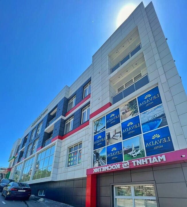 Фото отеля 2