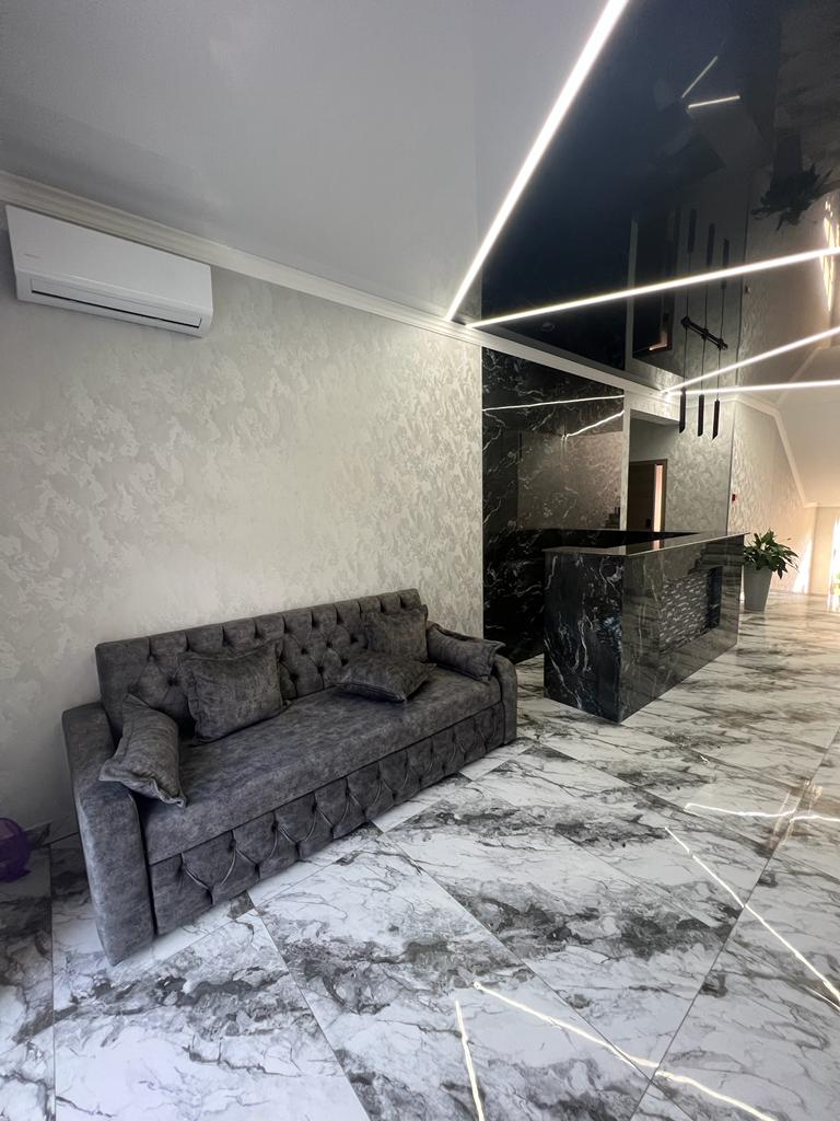 Фото Адонис