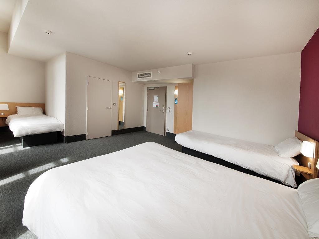 Фото B&B Hotel Castres Centre Gambetta