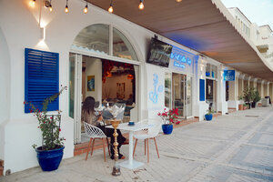 Bubble puff (Copthorne Lake View, Green Community East, Dubai Investments Park 1, Jebel Ali, Dubai), restaurant