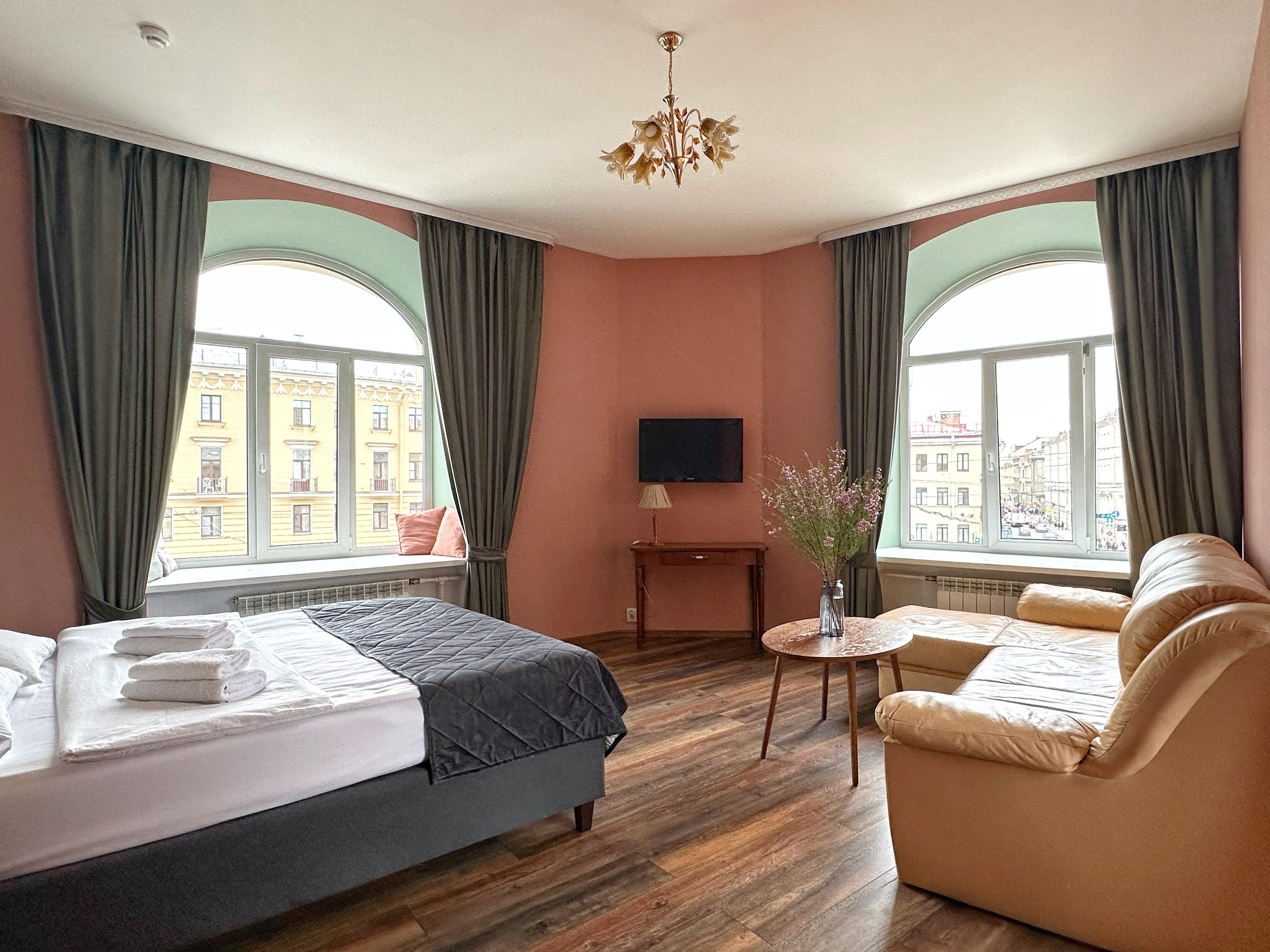 Фото Laika на Грибоедова