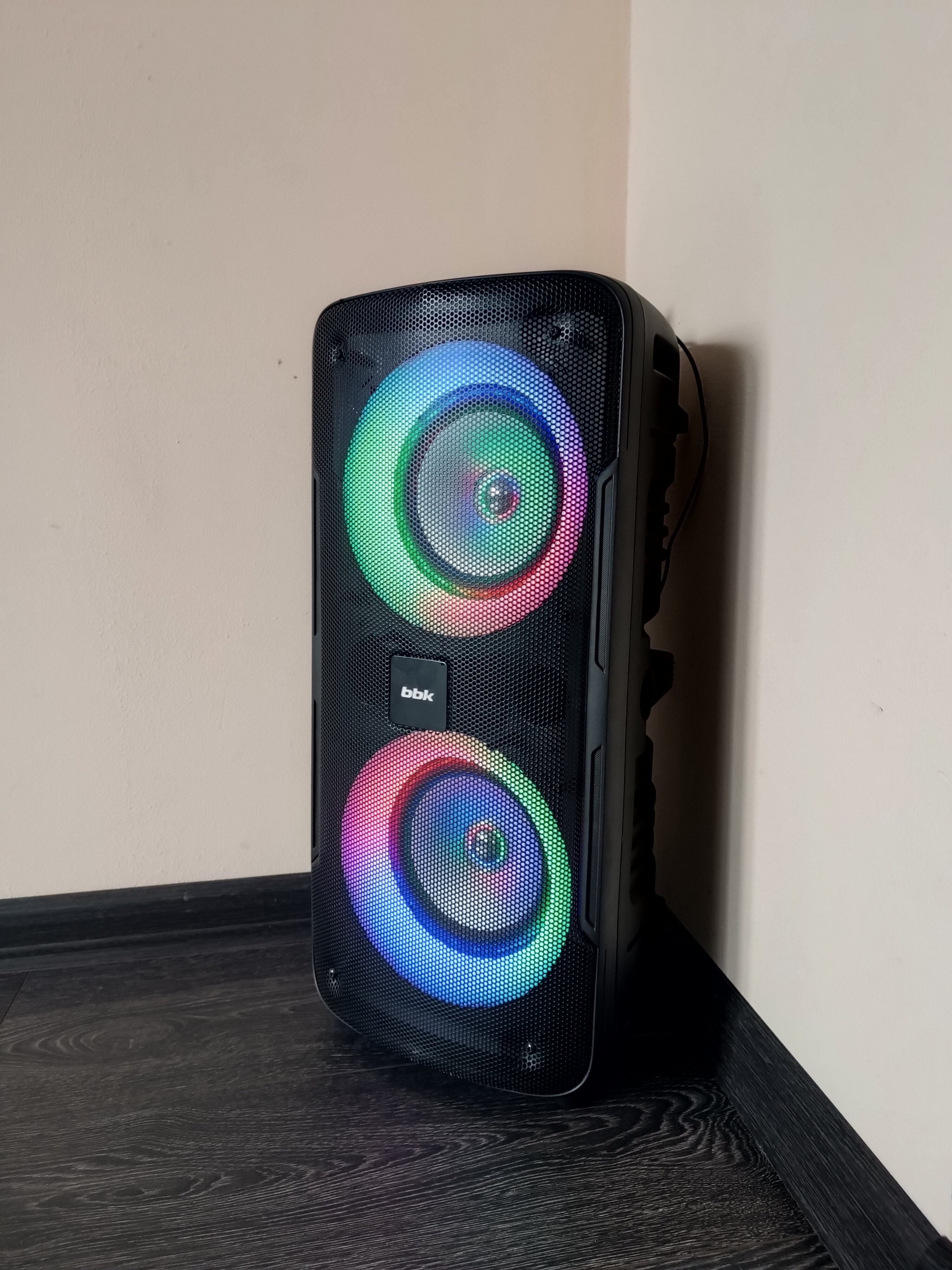 Фото Дом у пруда