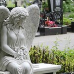 Bright Memory (Birlashgan 6th Drive, 123), funeral services