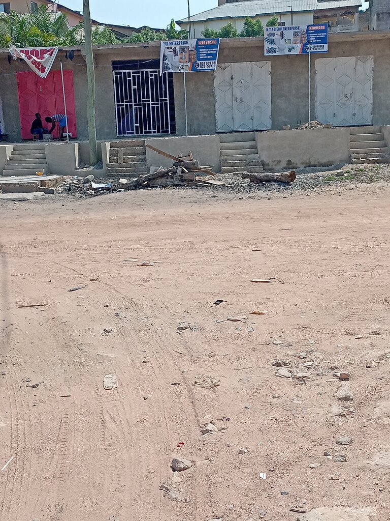 Hardware market N. Y Aseidu Enterprise, Earth, photo