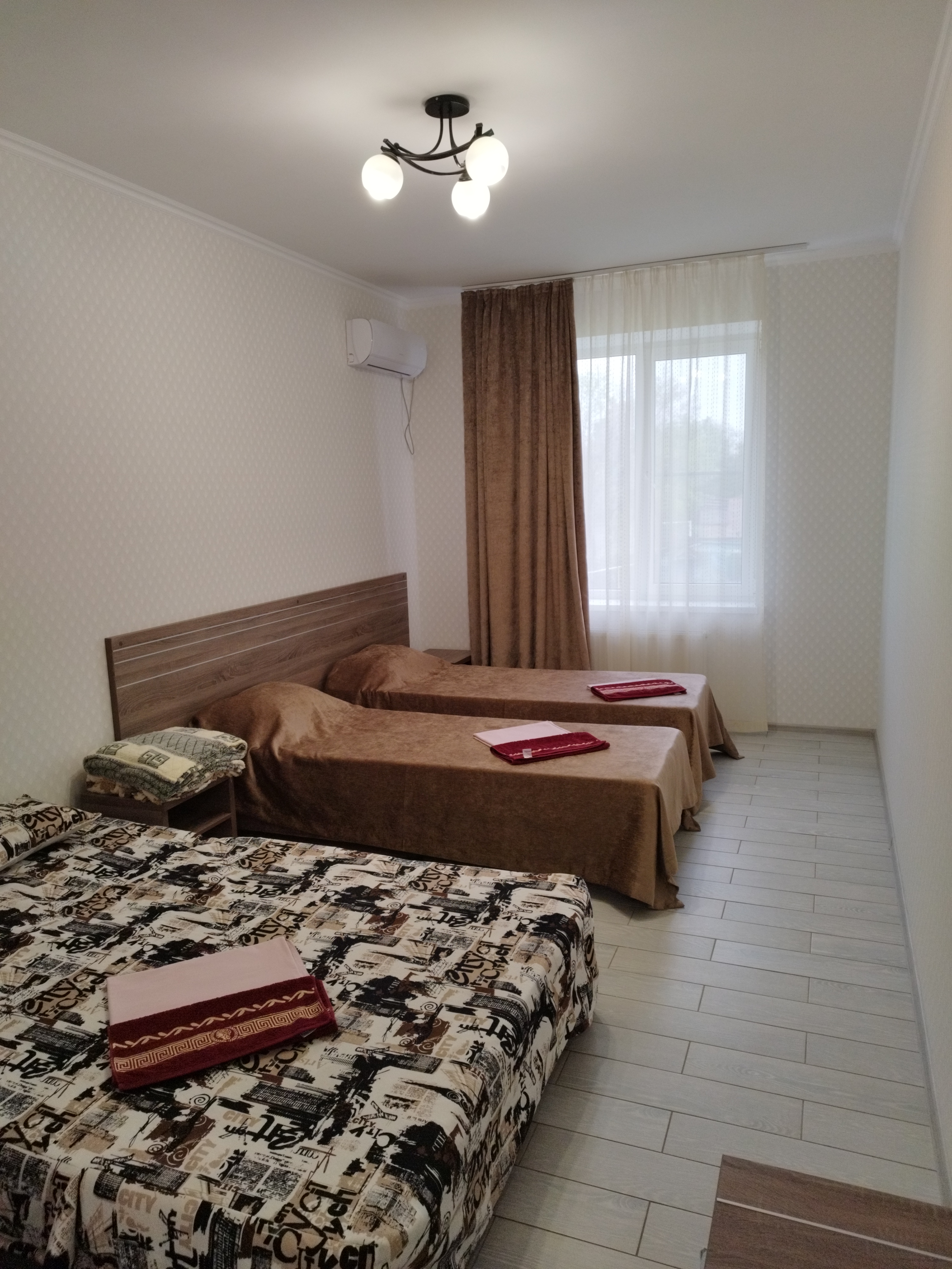 Фото Гостиница Ленинградская