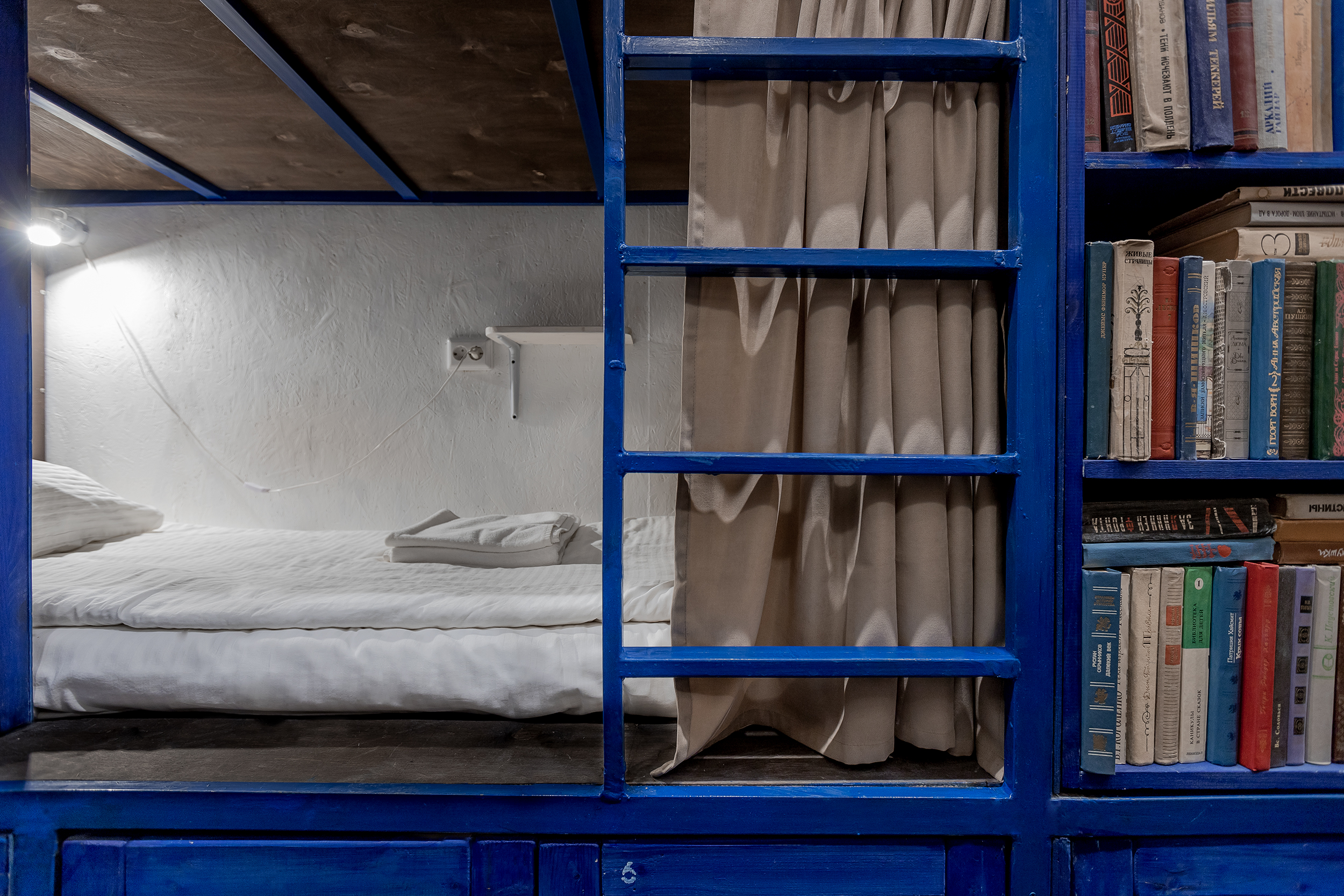 Фото BookCase Hostel