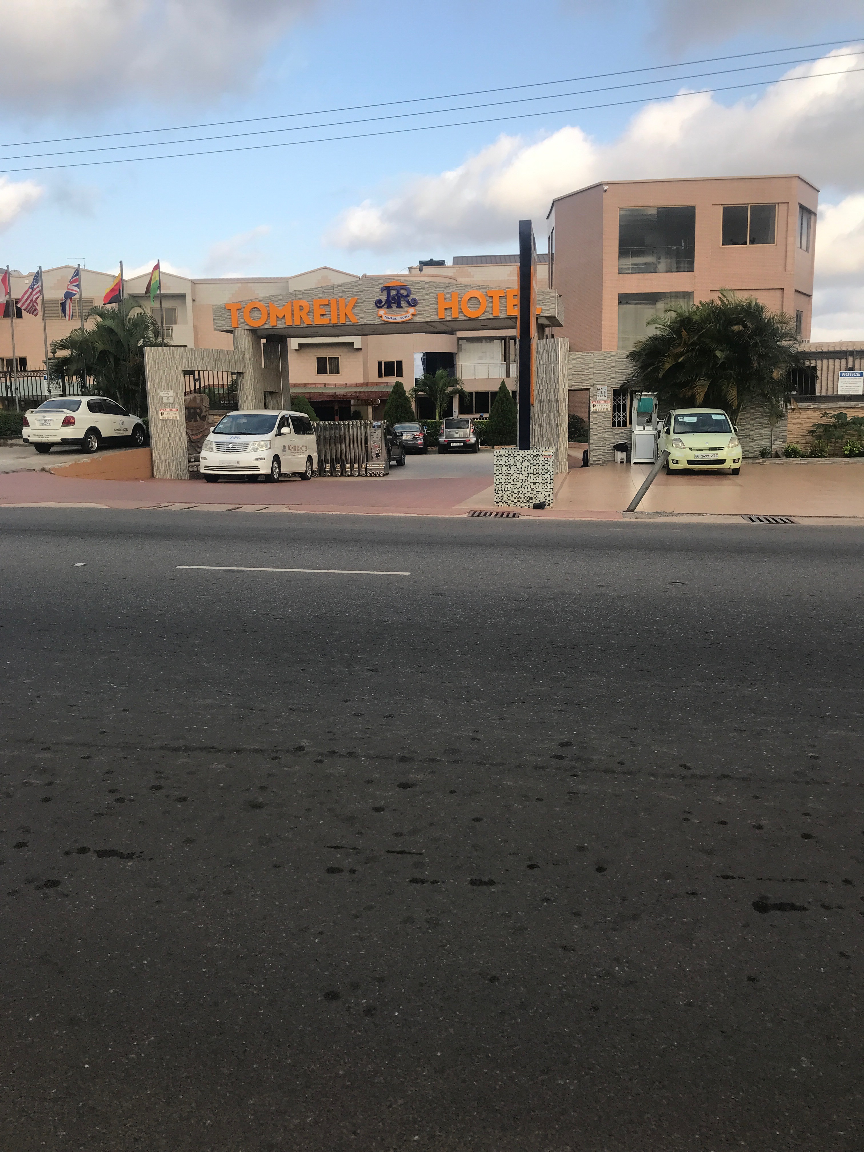 Фото Tomreik Hotel
