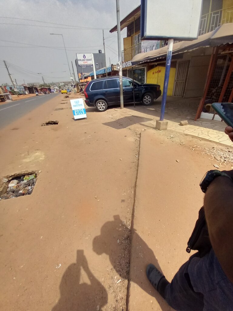 Advertising agency E dealz gh, Accra, photo