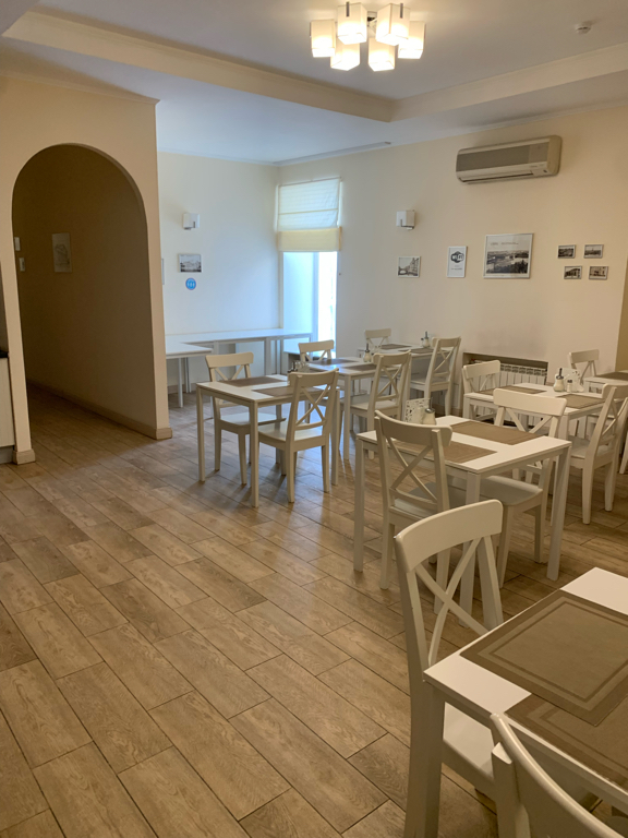 Фото Демократ на Невском 147