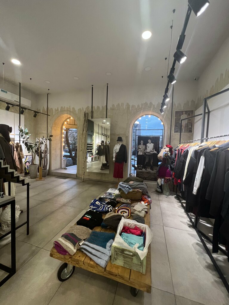 Clothing store 5 Concept, Yerevan, photo