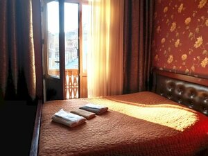 Hotel Aragvi (Mikheil Mamulashvili Street, 12) ، فندق