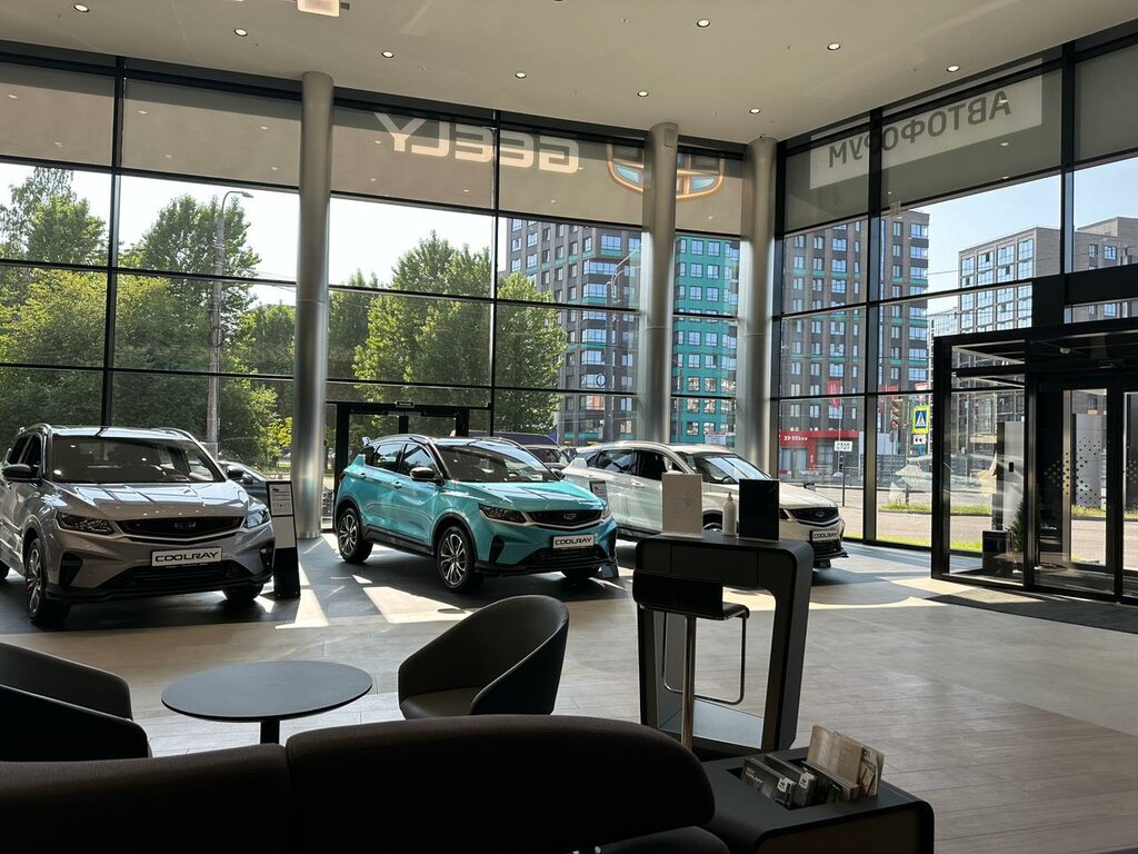 Автосалон Geely Мэйджор Север, Санкт‑Петербург, фото