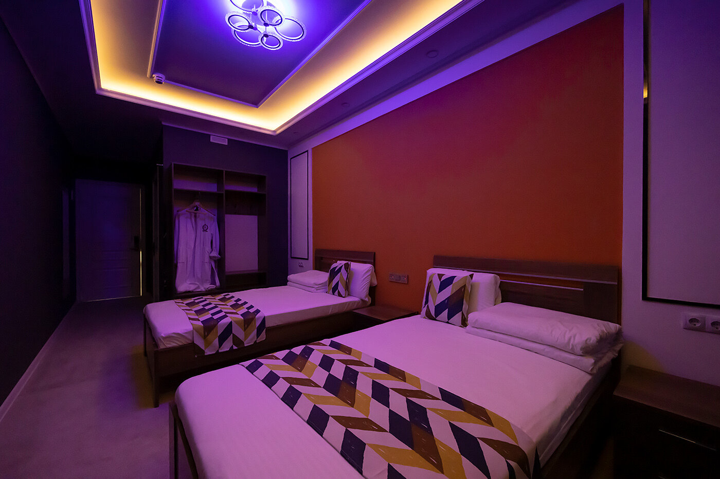 Фото Double L Hotel