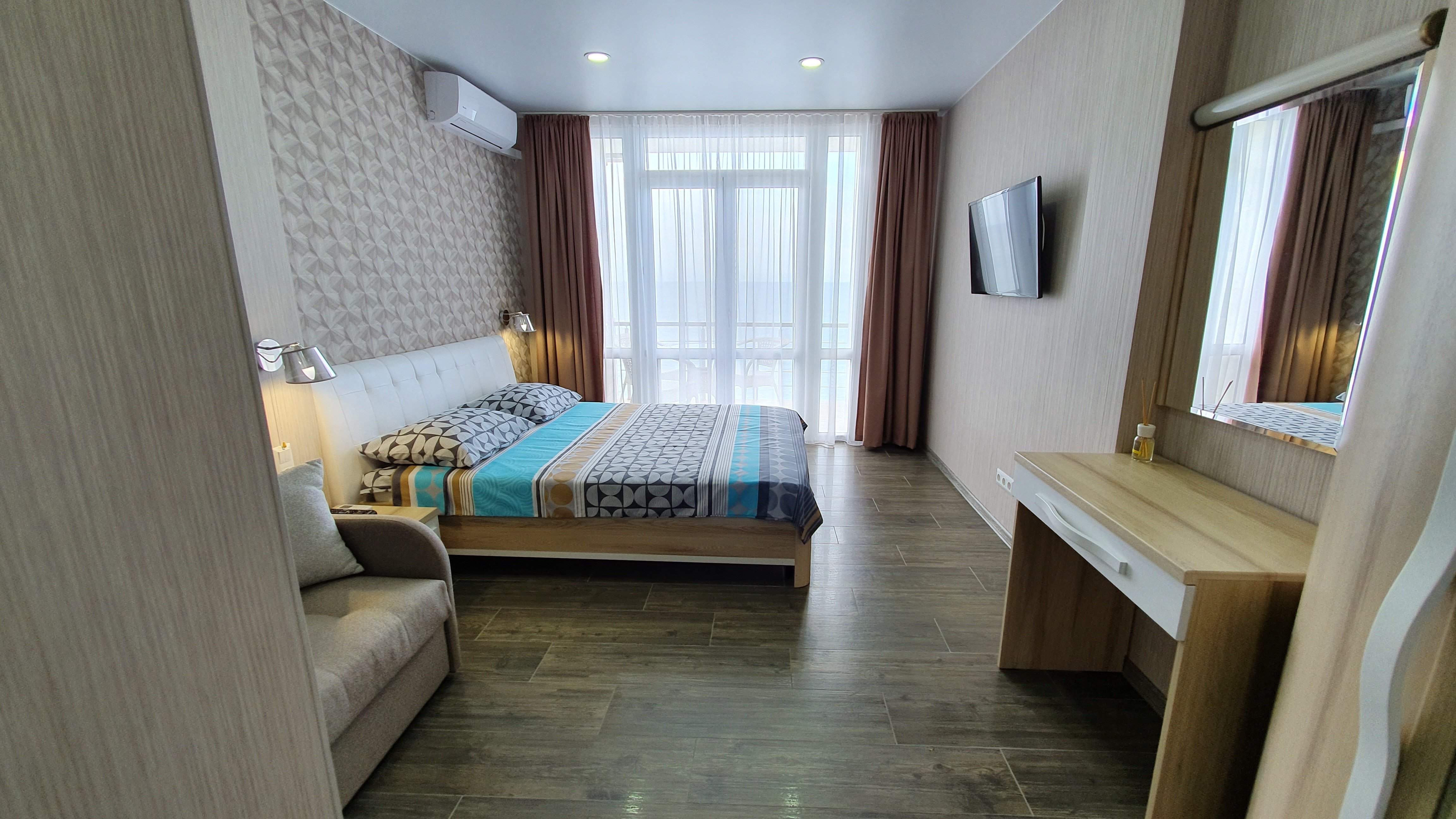 Фото Light House