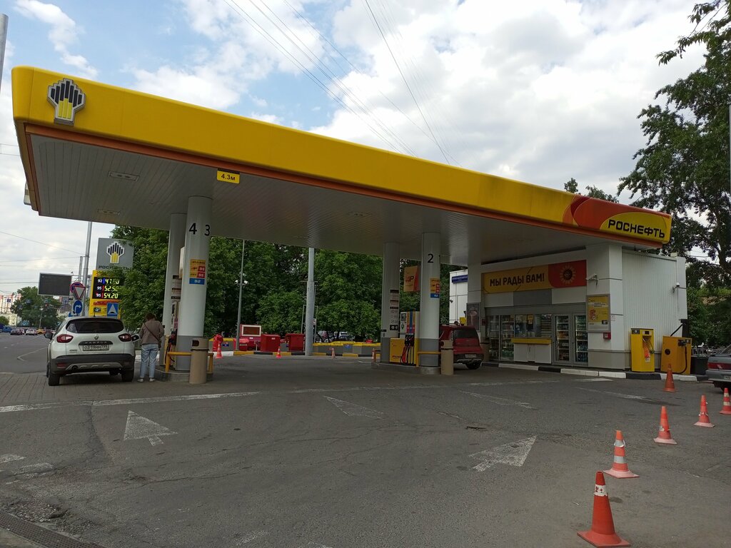 Gas station Rosneft, Moscow, photo