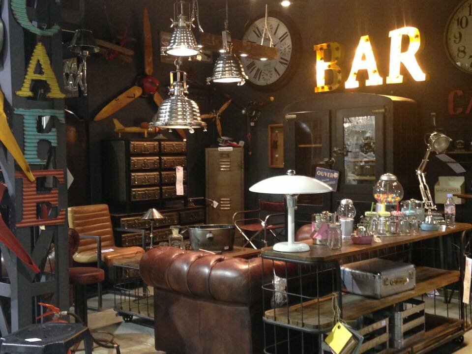 Antique store Pier Import, Dubai, photo