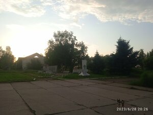 Аллея памяти (Khabarovskiy rayon, selo Garovka-2, ulitsa Afgantsev), landmark, attraction