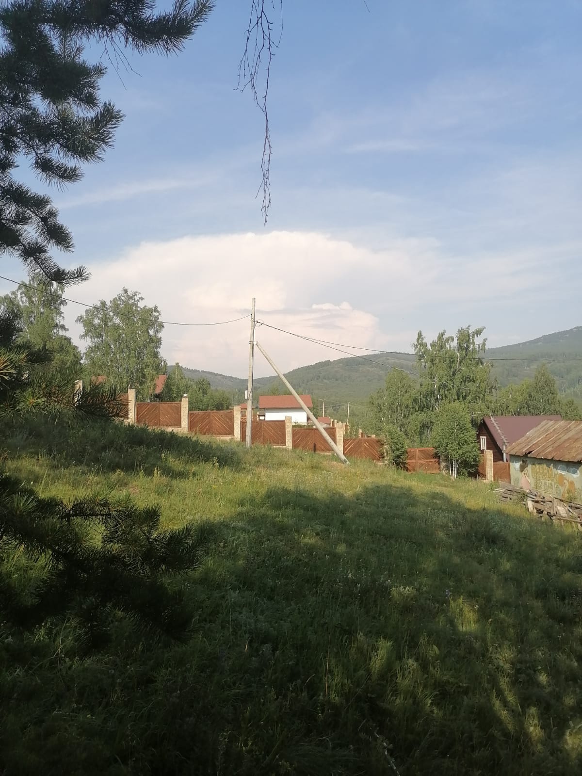 Фото Теремок в горах