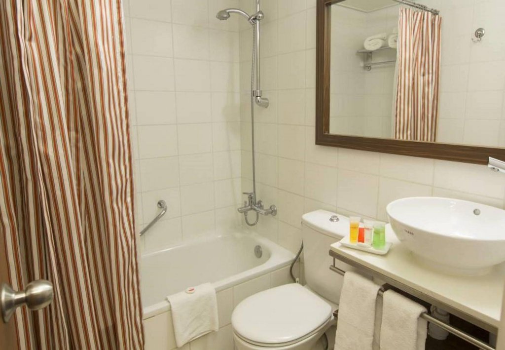 Фото Prima Royale Hotel