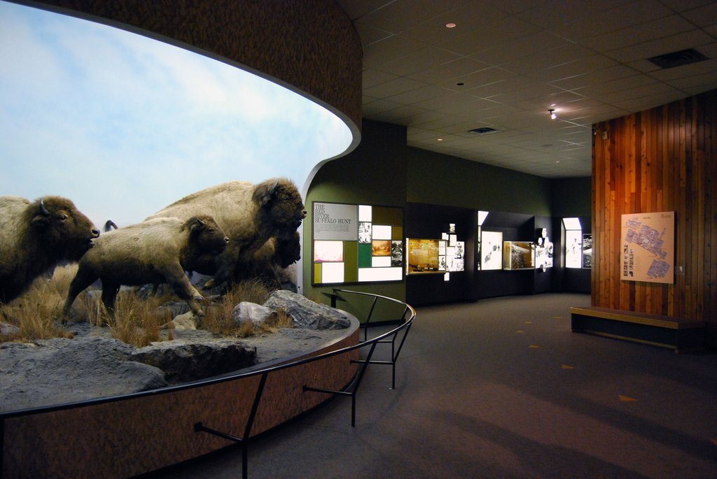 Фото Holiday Inn and Suites Winnipeg Downtown