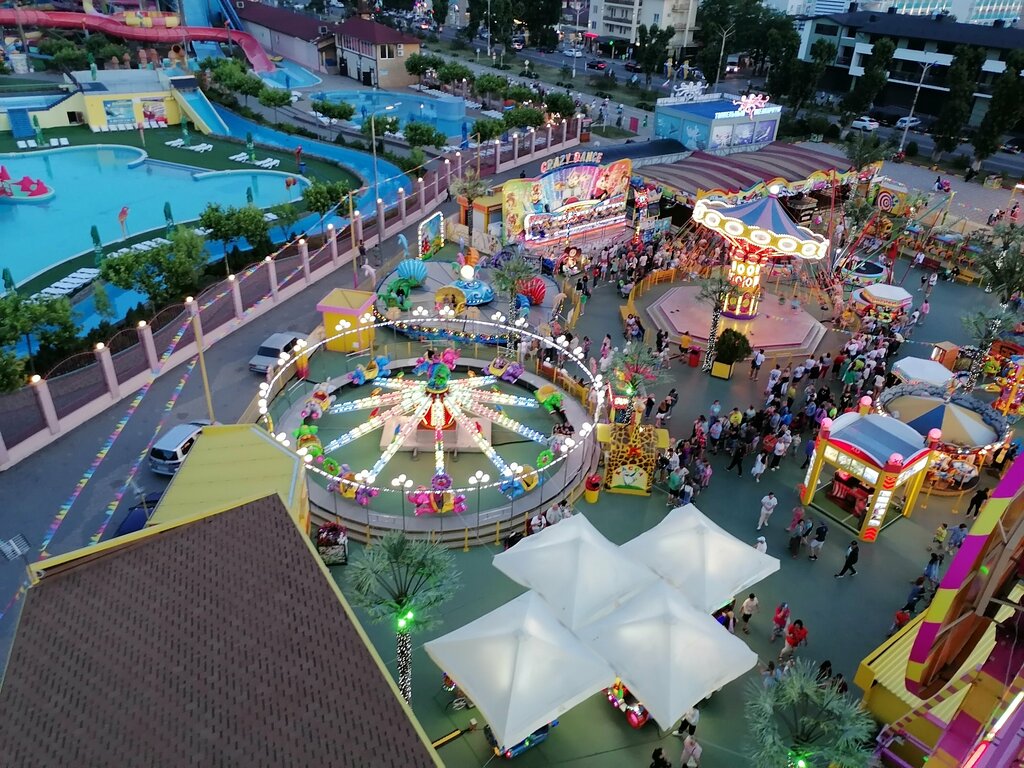 Amusement park Park attraktsionov Solnechny Ostrov, Anapa, photo
