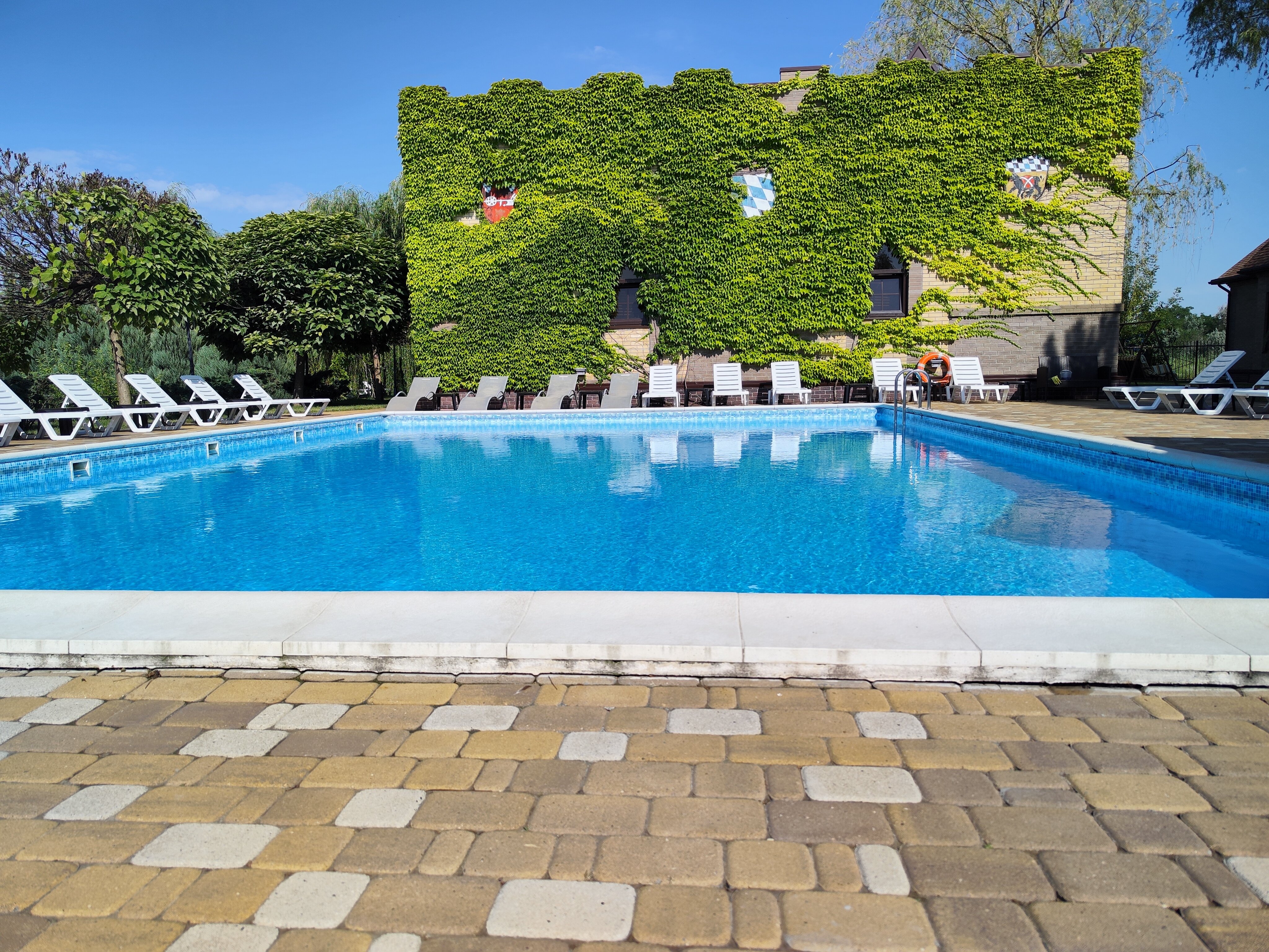 Фото отеля 3