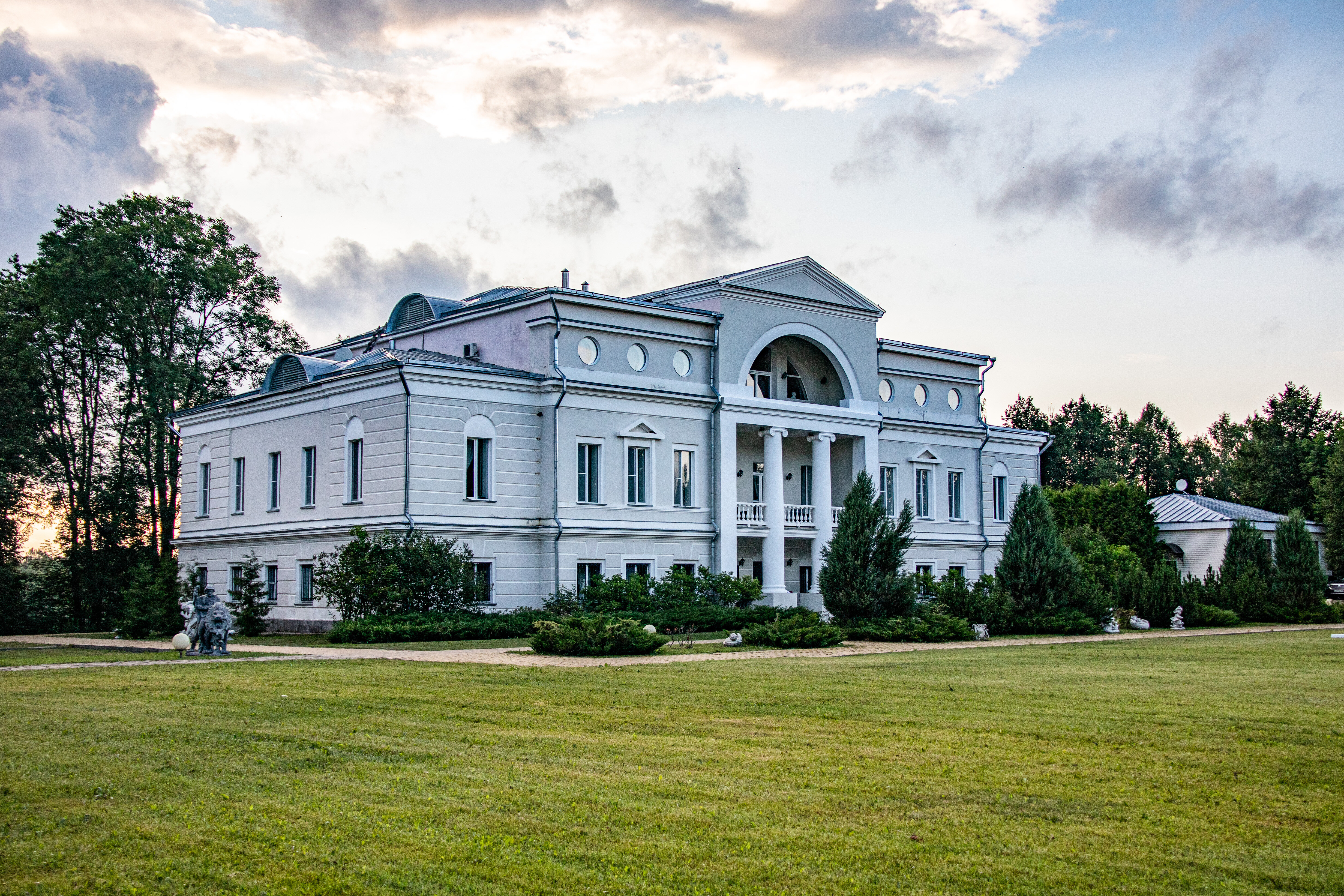 Фото отеля 1